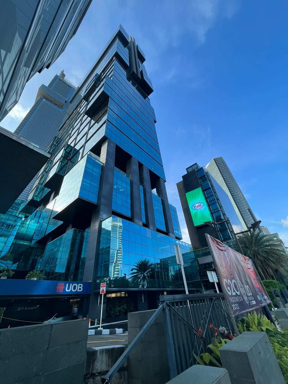 UOB Plaza