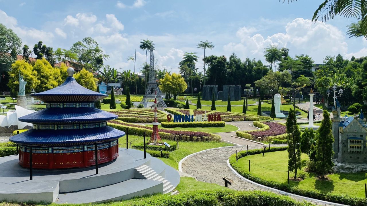 1. Cimory on the Valley.jpg