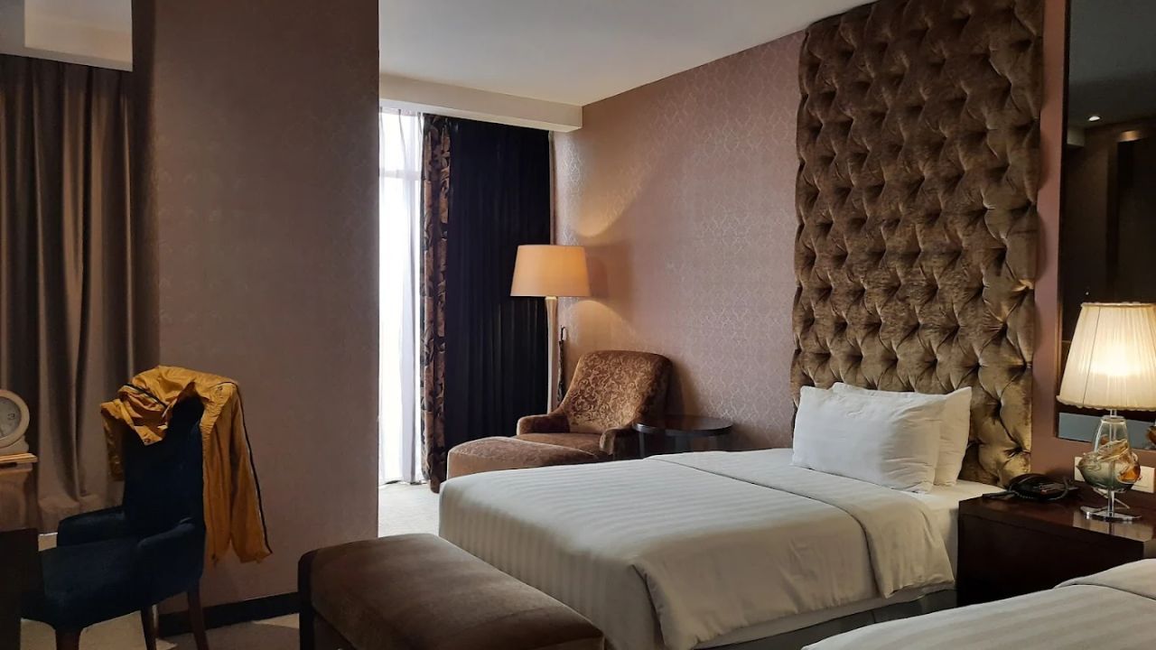 3. Amaroossa Grande Bekasi.jpg