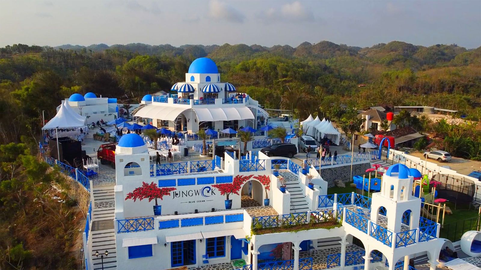 3. Jungwok Blue Ocean.jpg