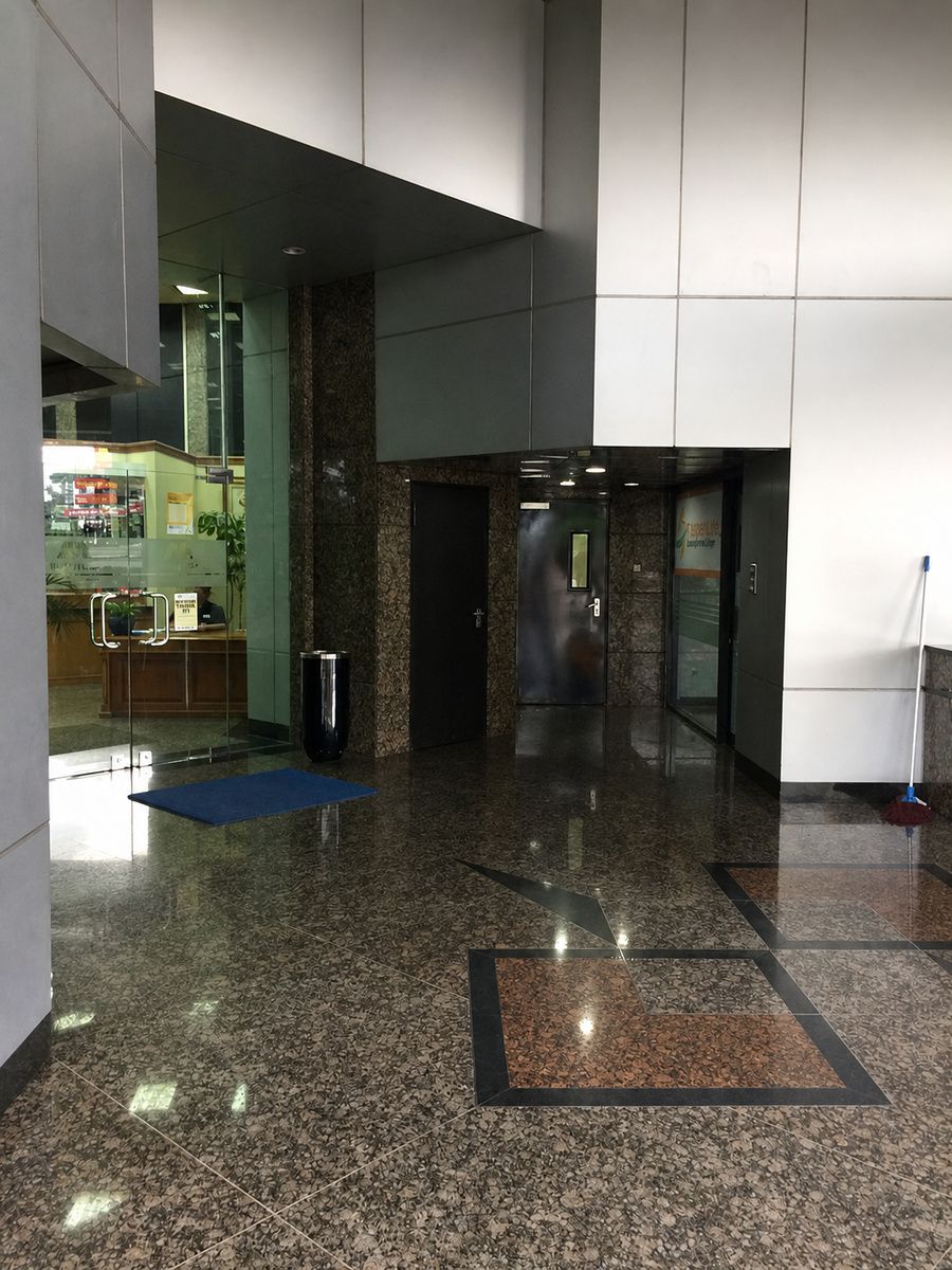 Gedung Tata Puri