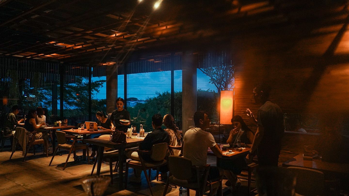 911 Cafe Concept Store.jpg