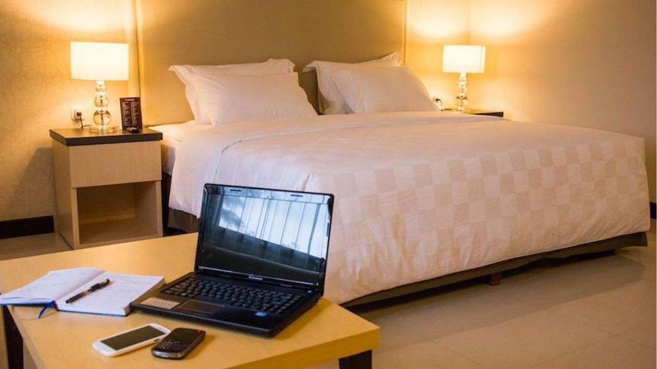 Bella Hotel Surabaya.jpg