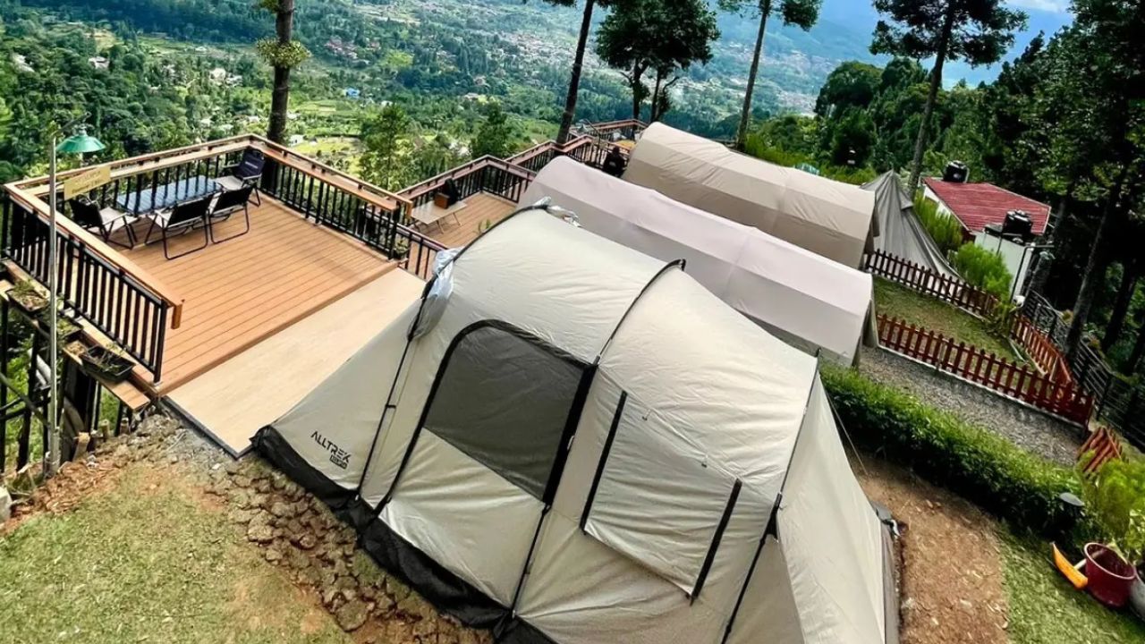 Damar Hills Camp.jpg