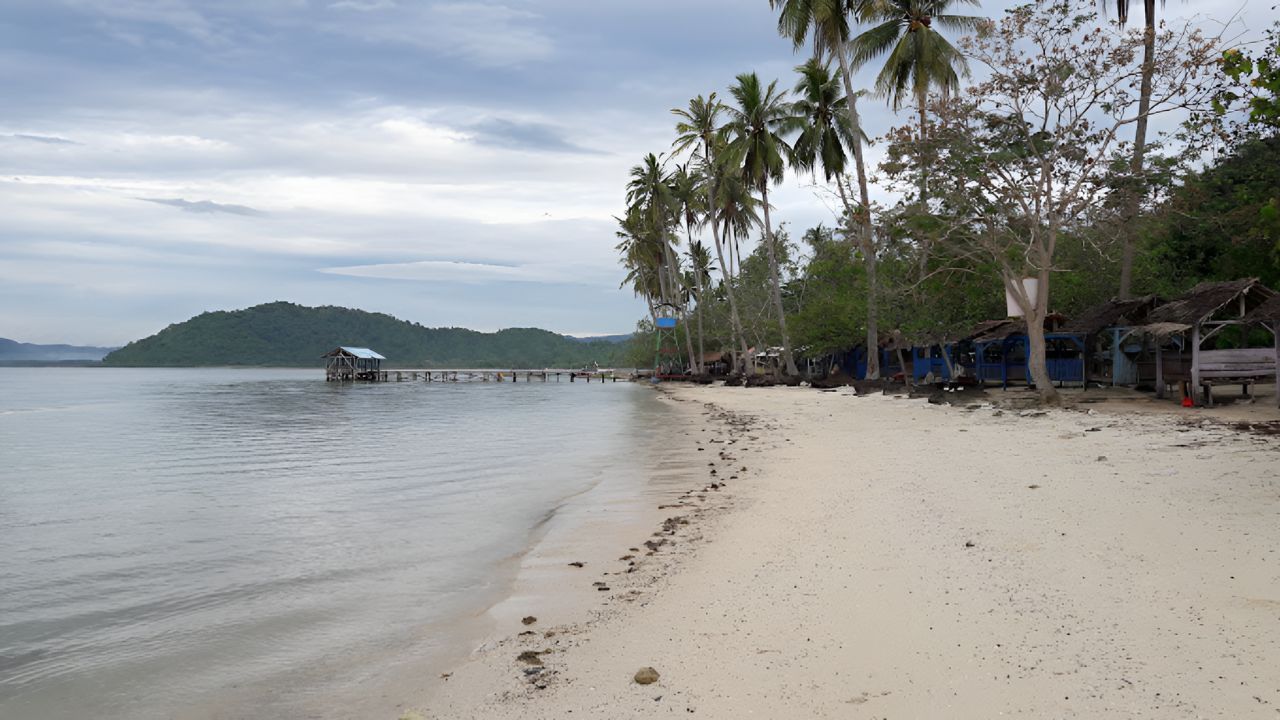 Daya Tarik Pantai Klara Lampung.jpg
