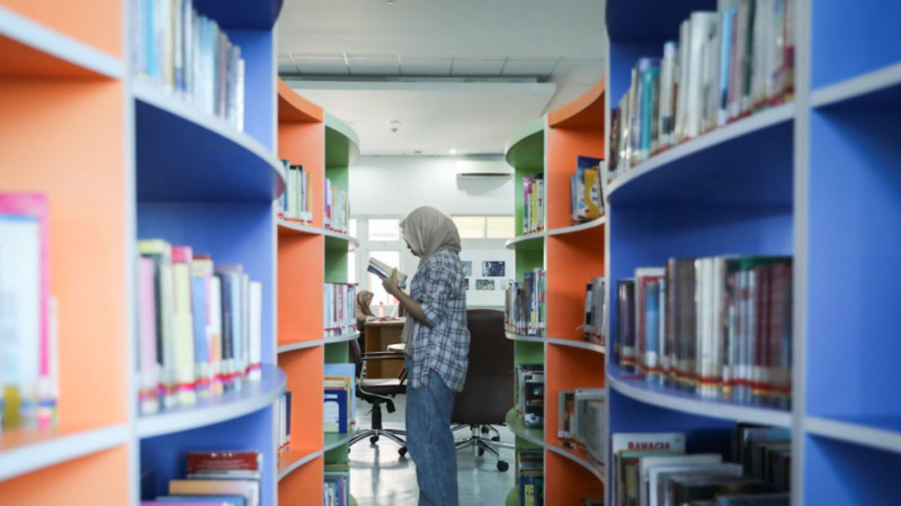 Daya Tarik Perpustakaan Jakarta Timur.jpg