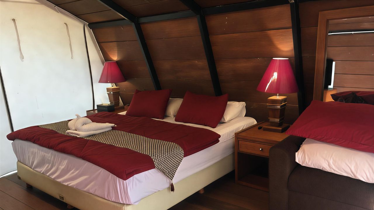 Glamping Songgolangit.jpg