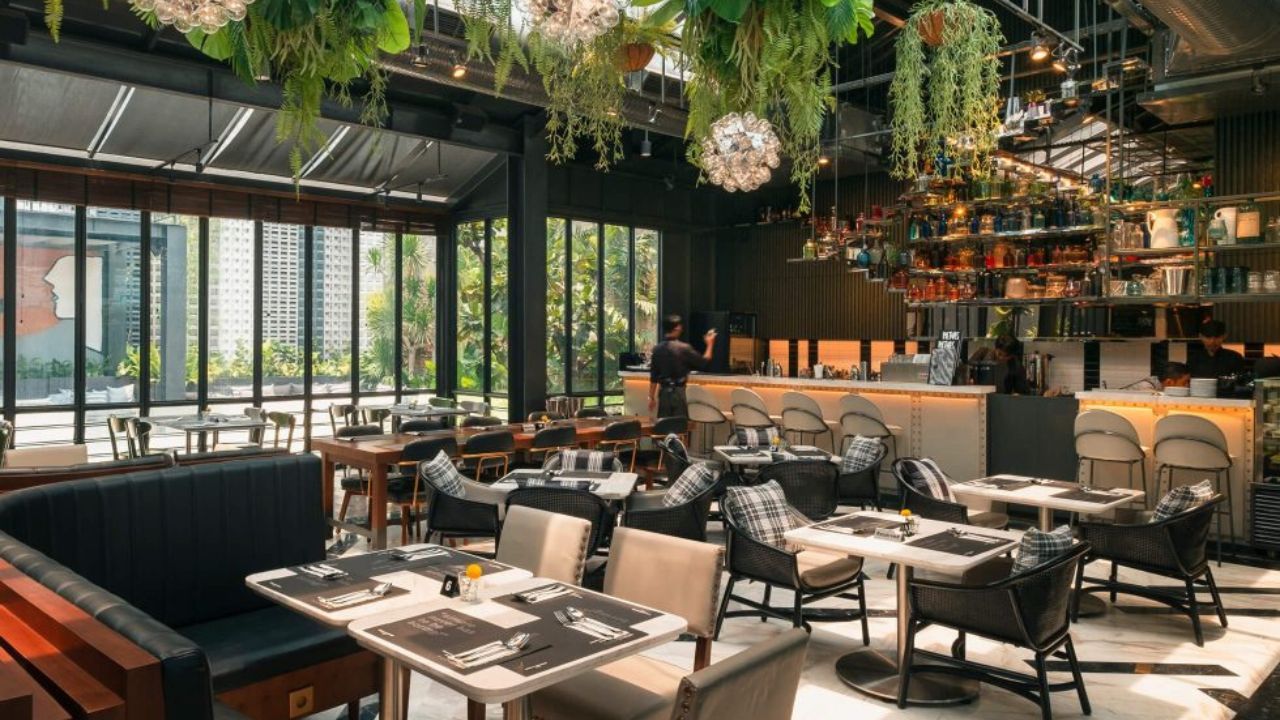 Greyhound Cafe Gunawarman.jpg