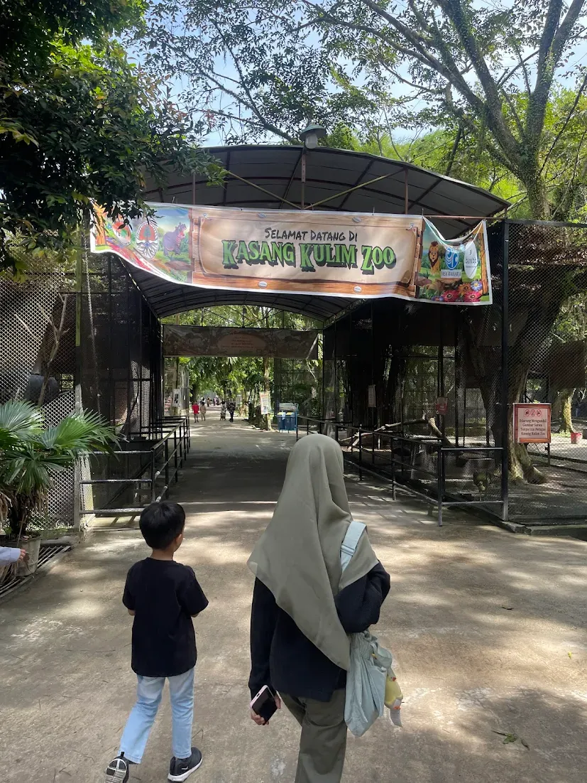 Harga Tiket Kebun Binatang Pekanbaru.jpg