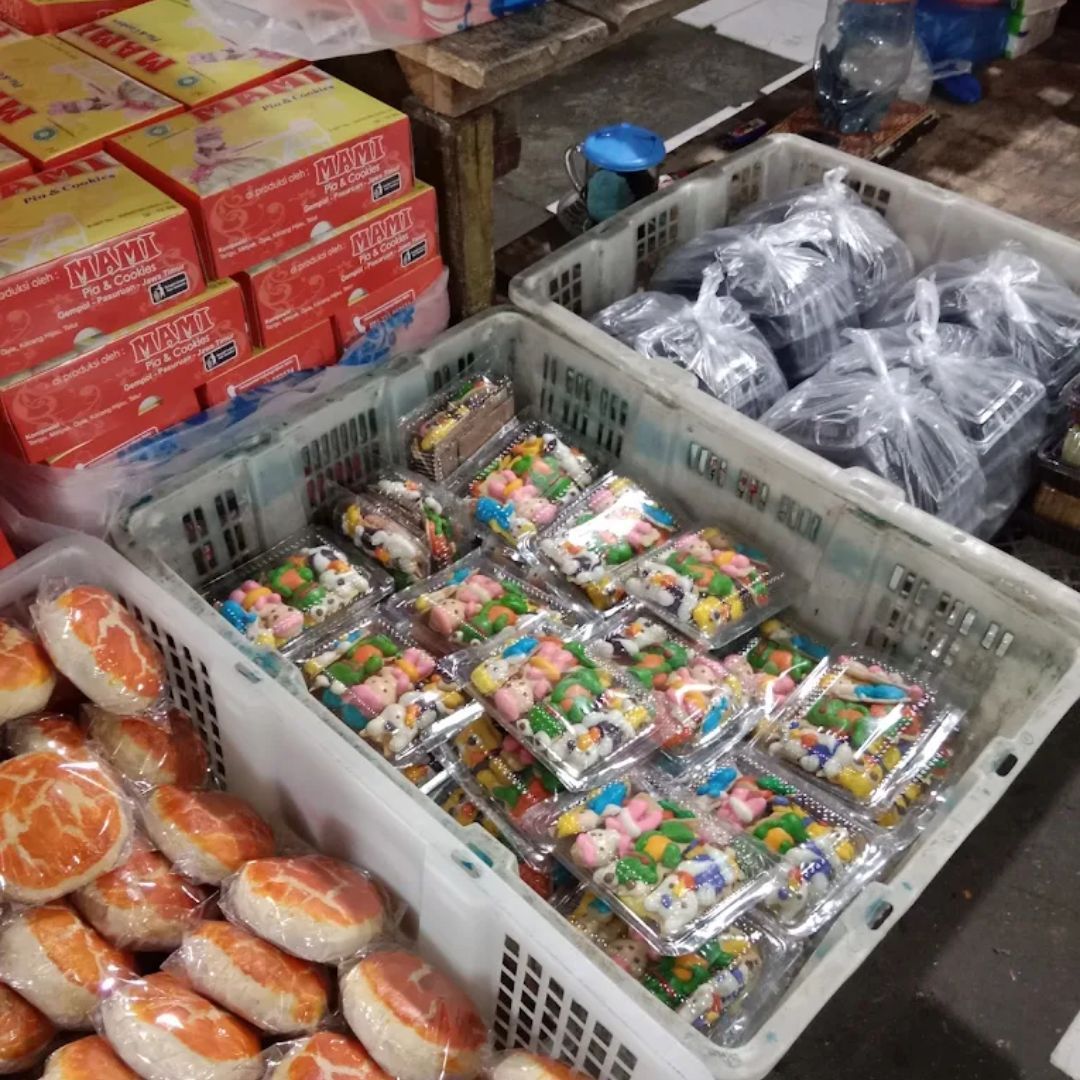 Kue-kue di Pasar Kembang Surabaya.jpg