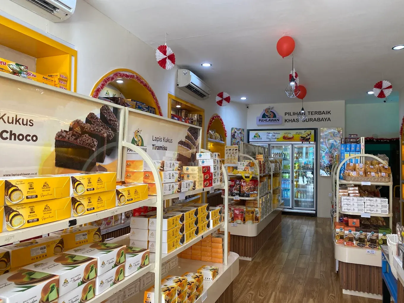 Lapis Kukus Pahlawan Surabaya.webp