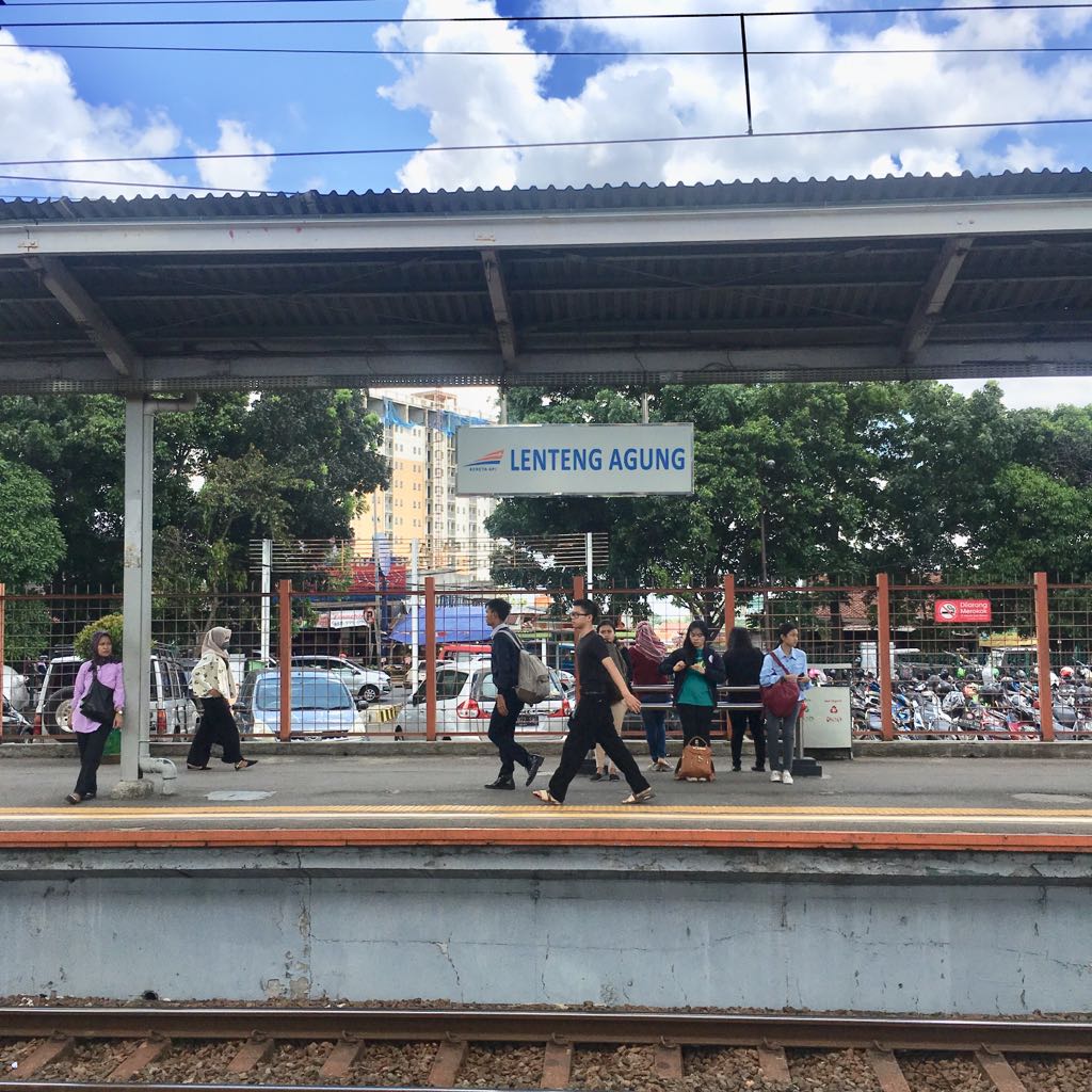 Stasiun Lenteng Agung