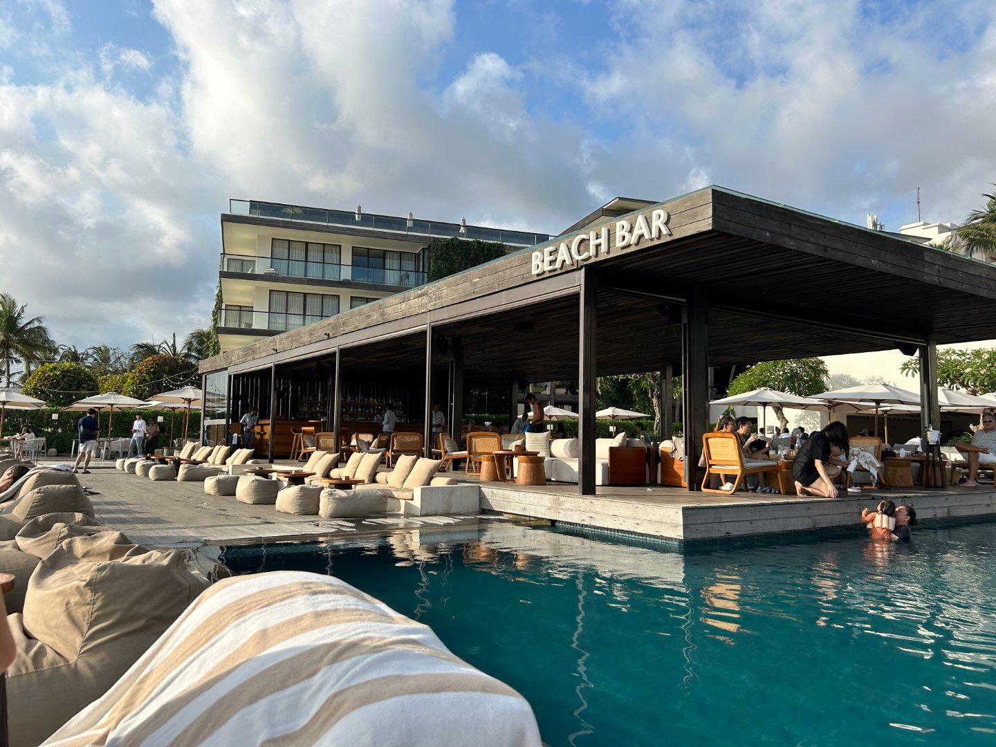 Lokasi Alila Seminyak Beach Bar.jpg