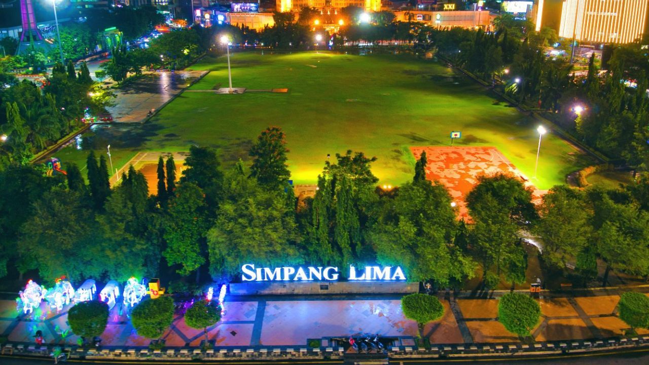Lokasi Simpang Lima Semarang.jpg