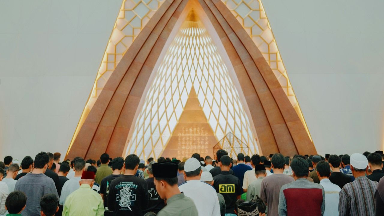 Masjid Raya Bandung.jpg
