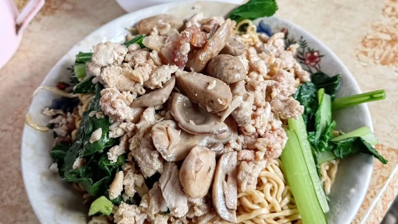 Mie Ayam Jamur 27 Bang Bedo.jpg