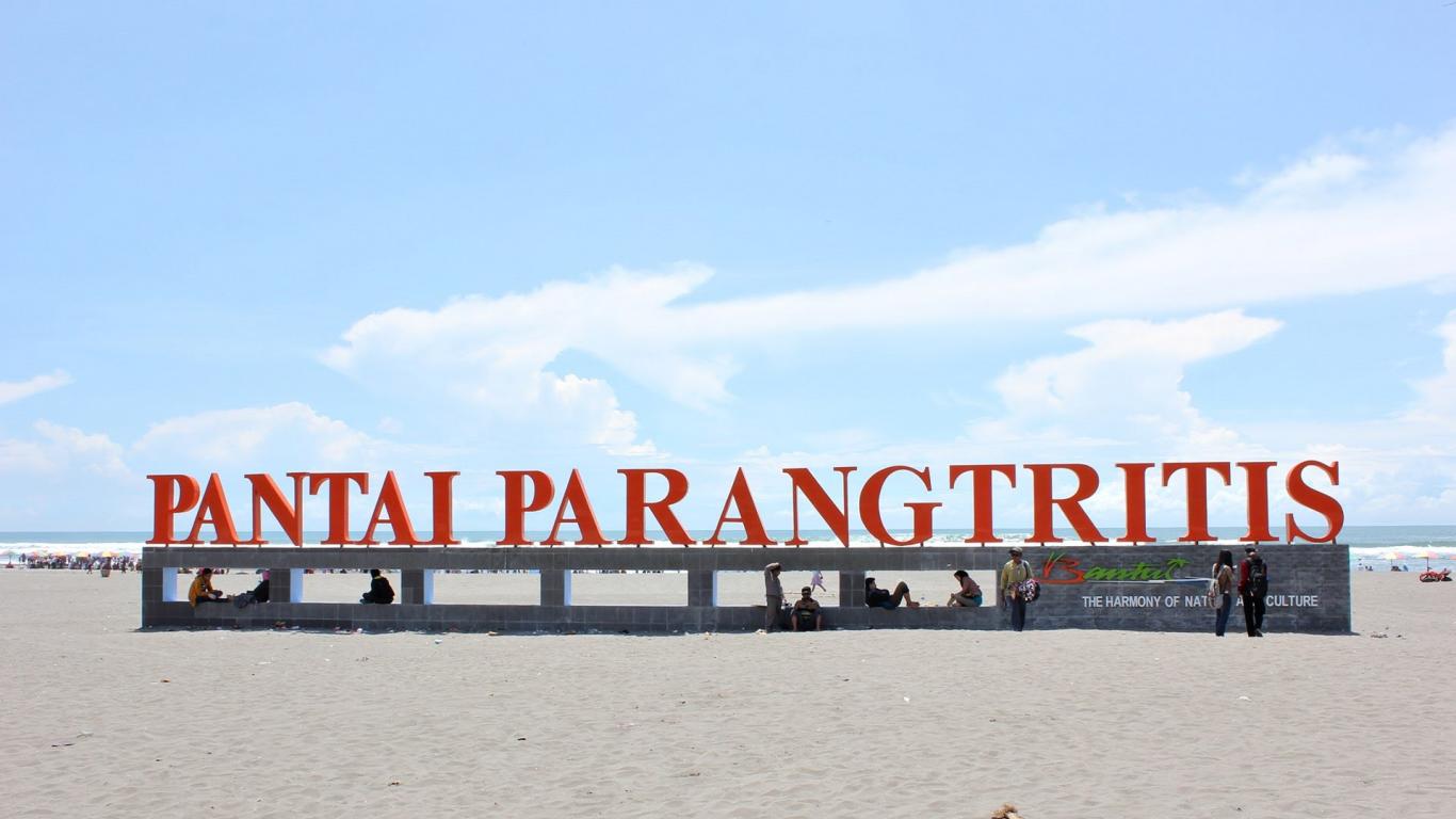 Pantai Parangtritis.jpg