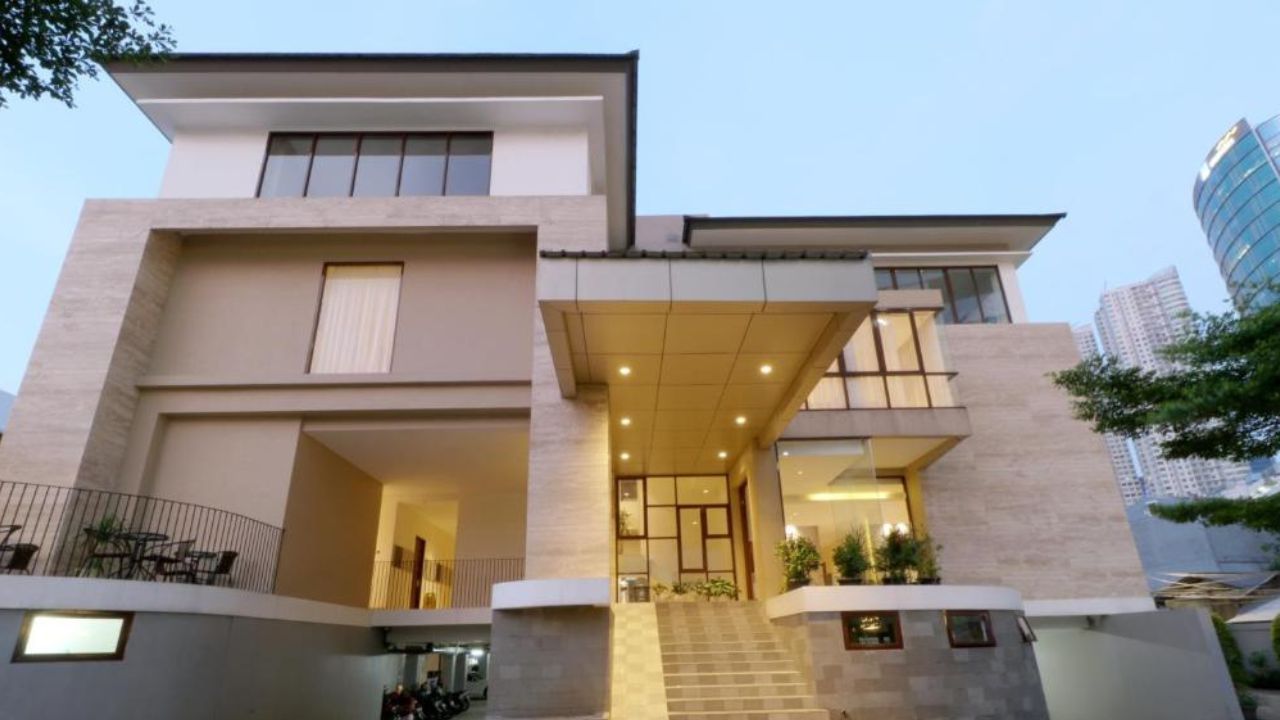 Plaza 54 Residence.jpg