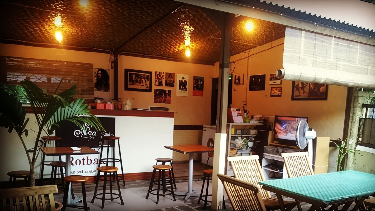 Rotbak Cafe Manggarai.jpg