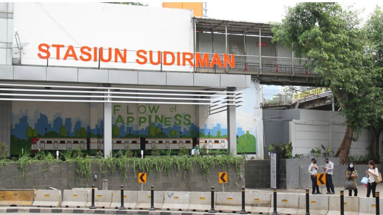 Sekilas tentang Stasiun Sudirman.jpg