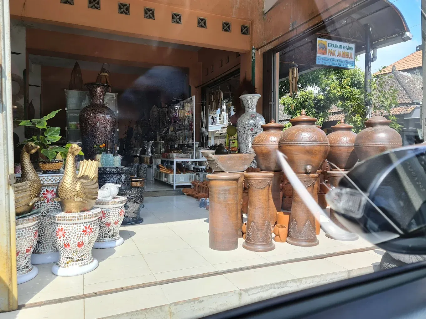 Sentra Gerabah Kasongan.webp