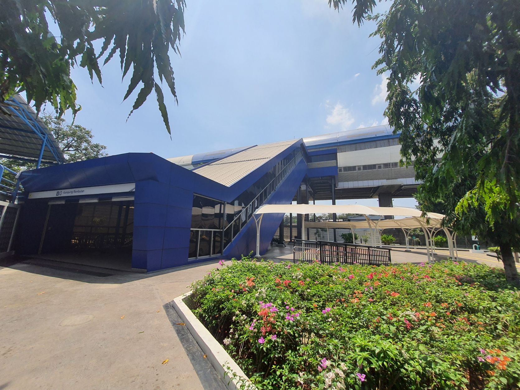 Stasiun LRT Kampung Rambutan