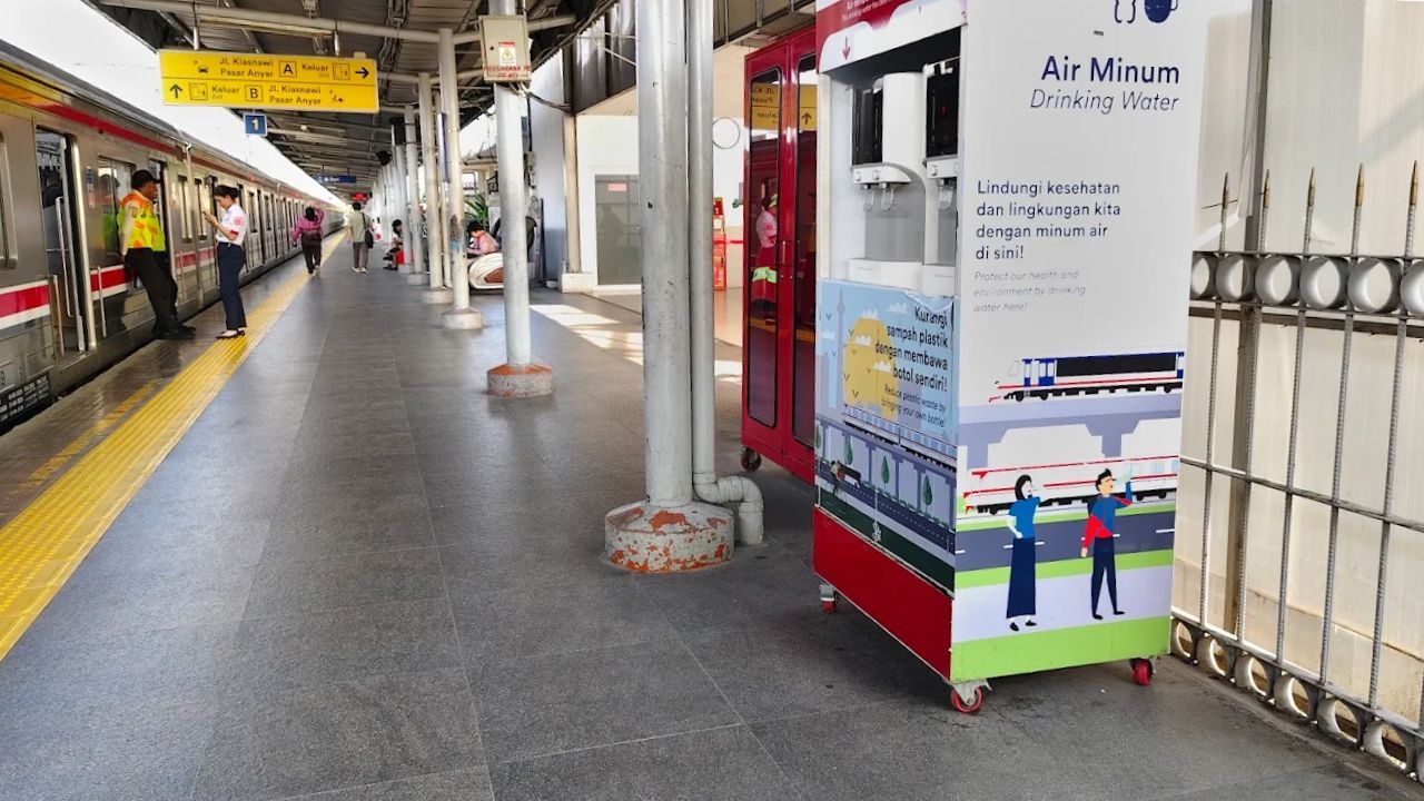 Stasiun Tangerang: Rute, Jadwal, dan Hotel Terdekat