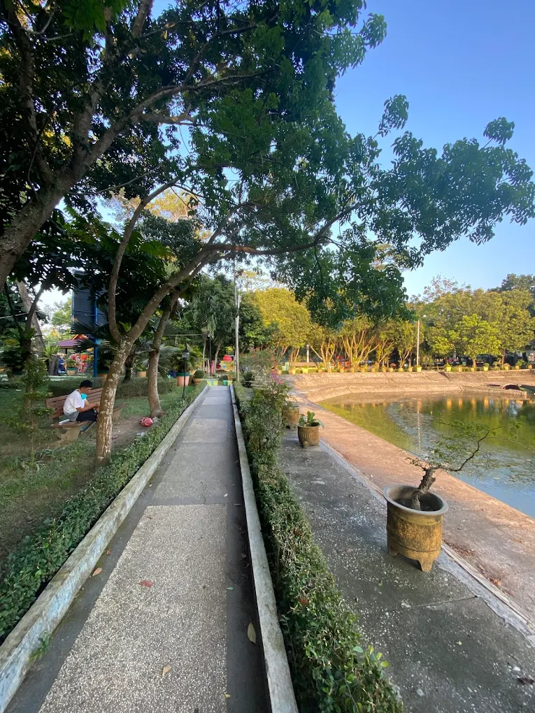 Taman Kota Pekanbaru.jpg