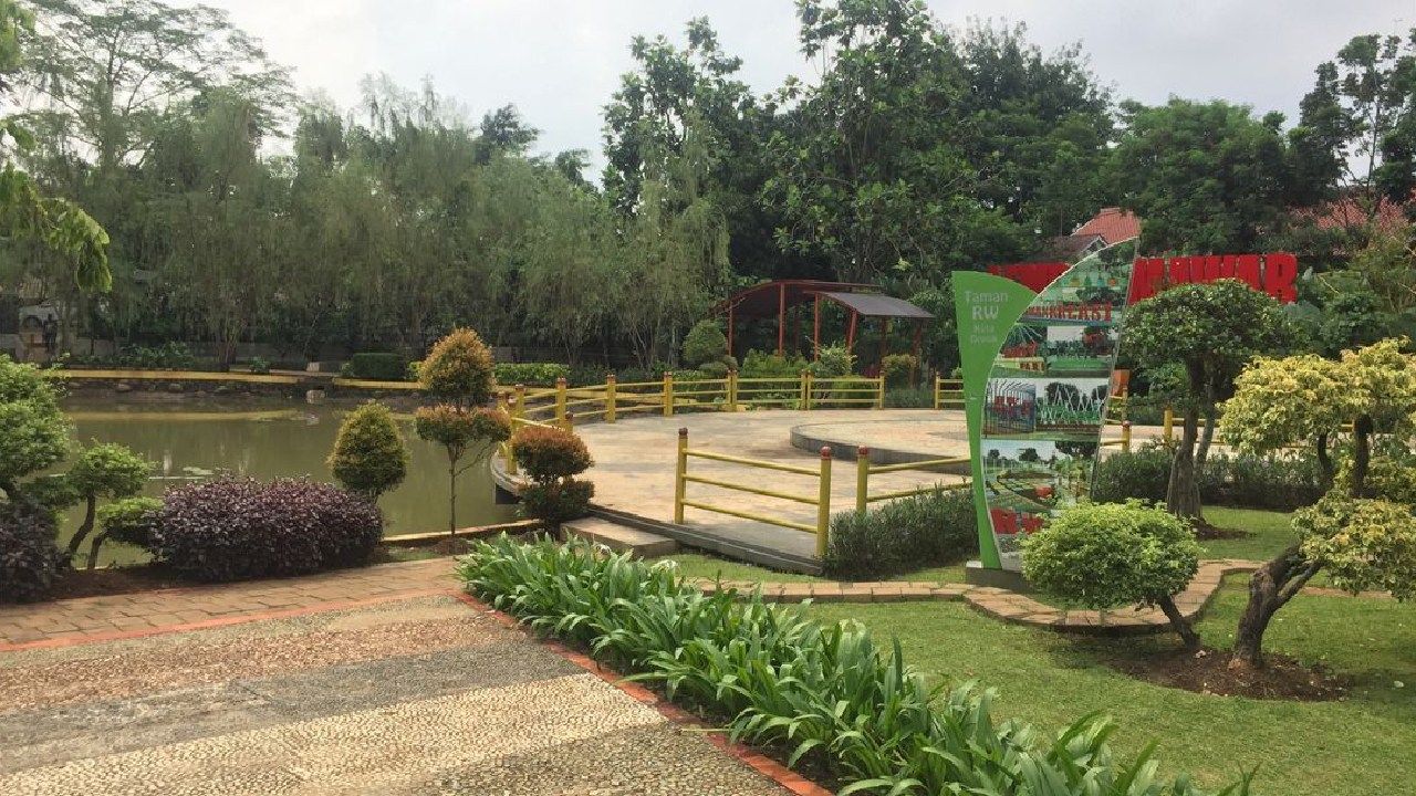 Taman Lembah Mawar.jpg