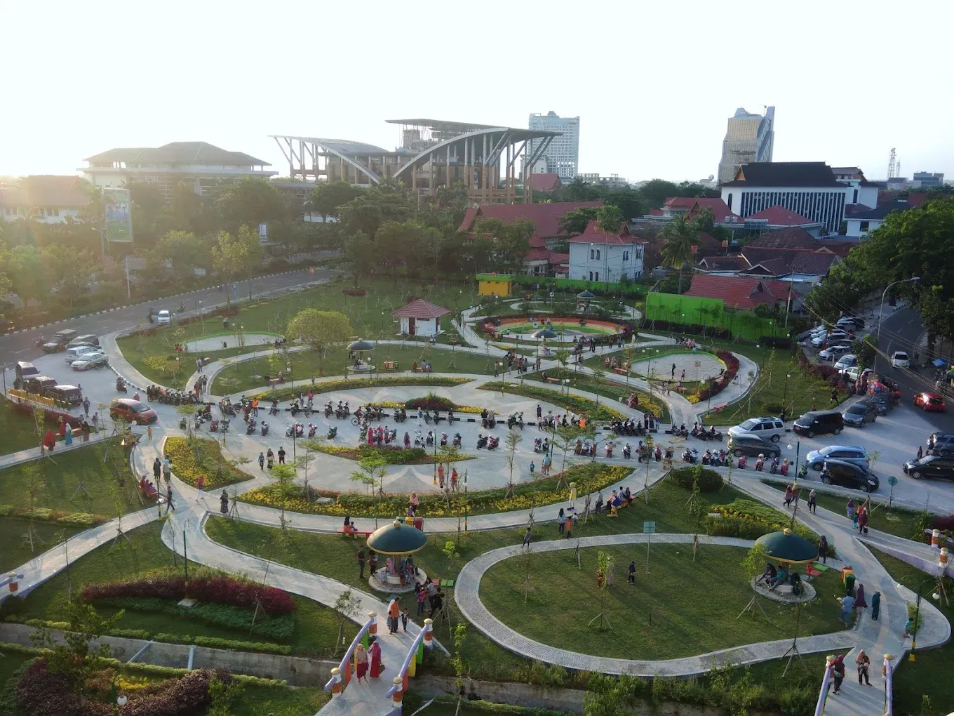Taman Putri Kaca Mayang.jpg