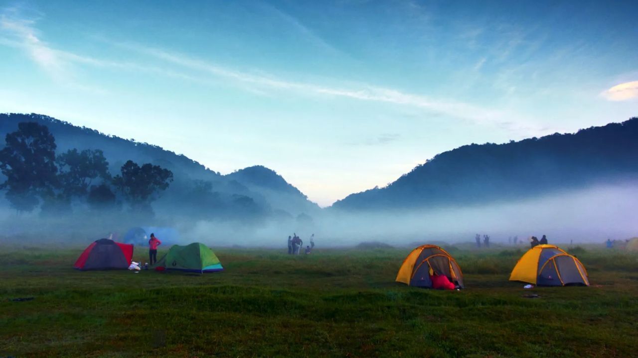 Tempat camping di Kampung Cai Ranca Upas.jpg