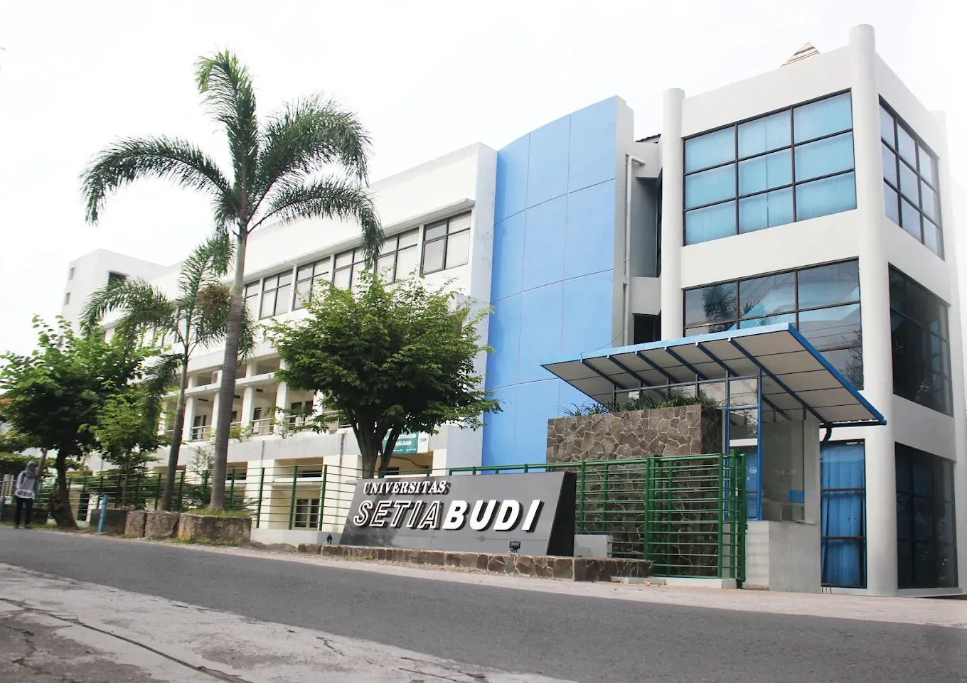 Universitas Setia Budi.webp