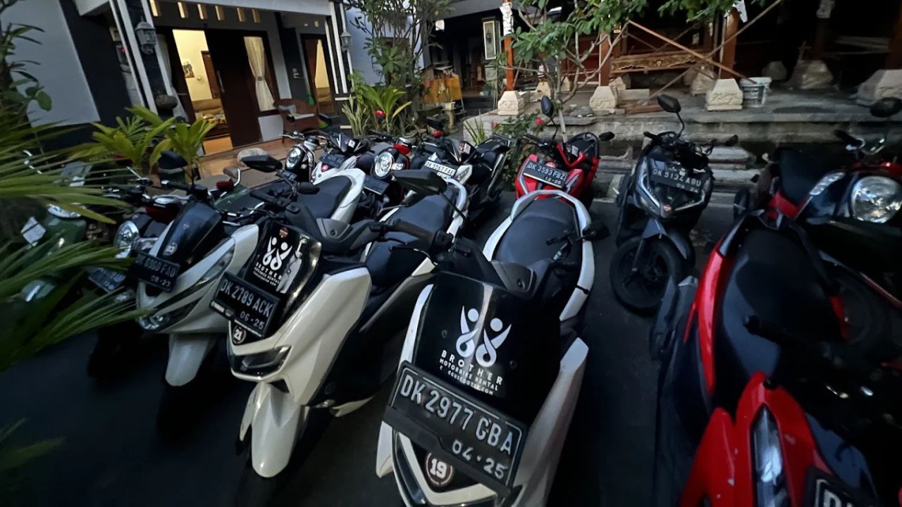 brother motorbike canggu scooter rental bali