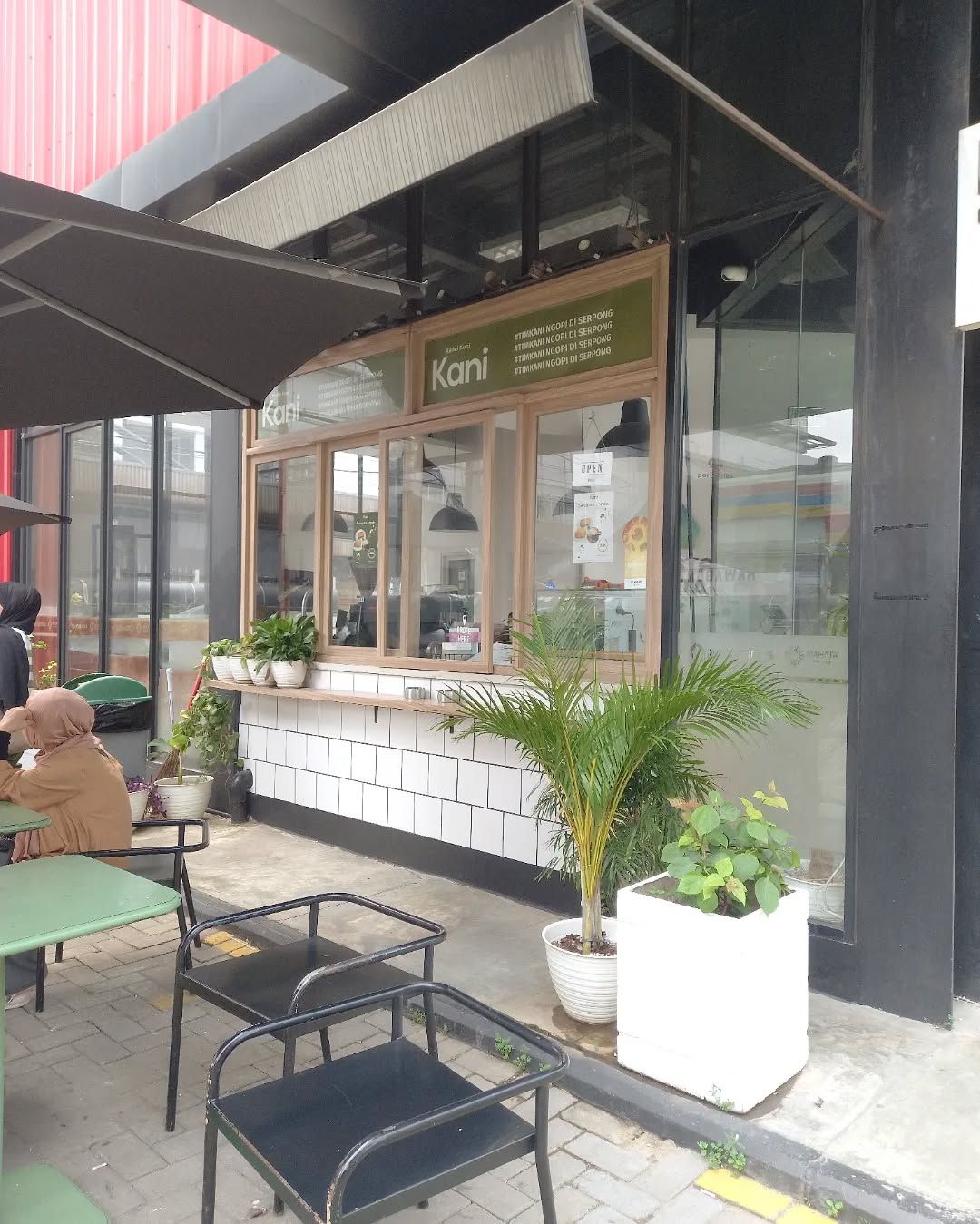 cafe dekat stasiun jurangmangu, kedai kopi kani serpong.jpg