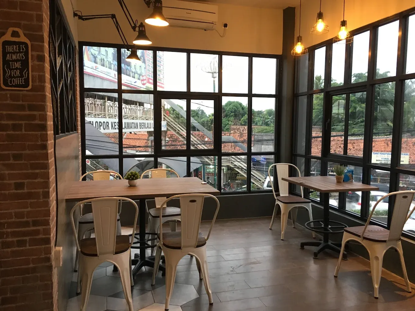cafe di cilegon yang murah, hot spot cafe.webp