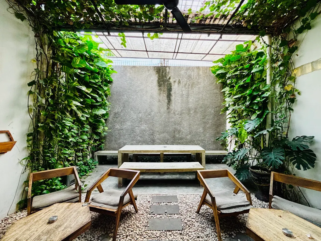 cafe di dekat malioboro, hayati specialty coffee.webp