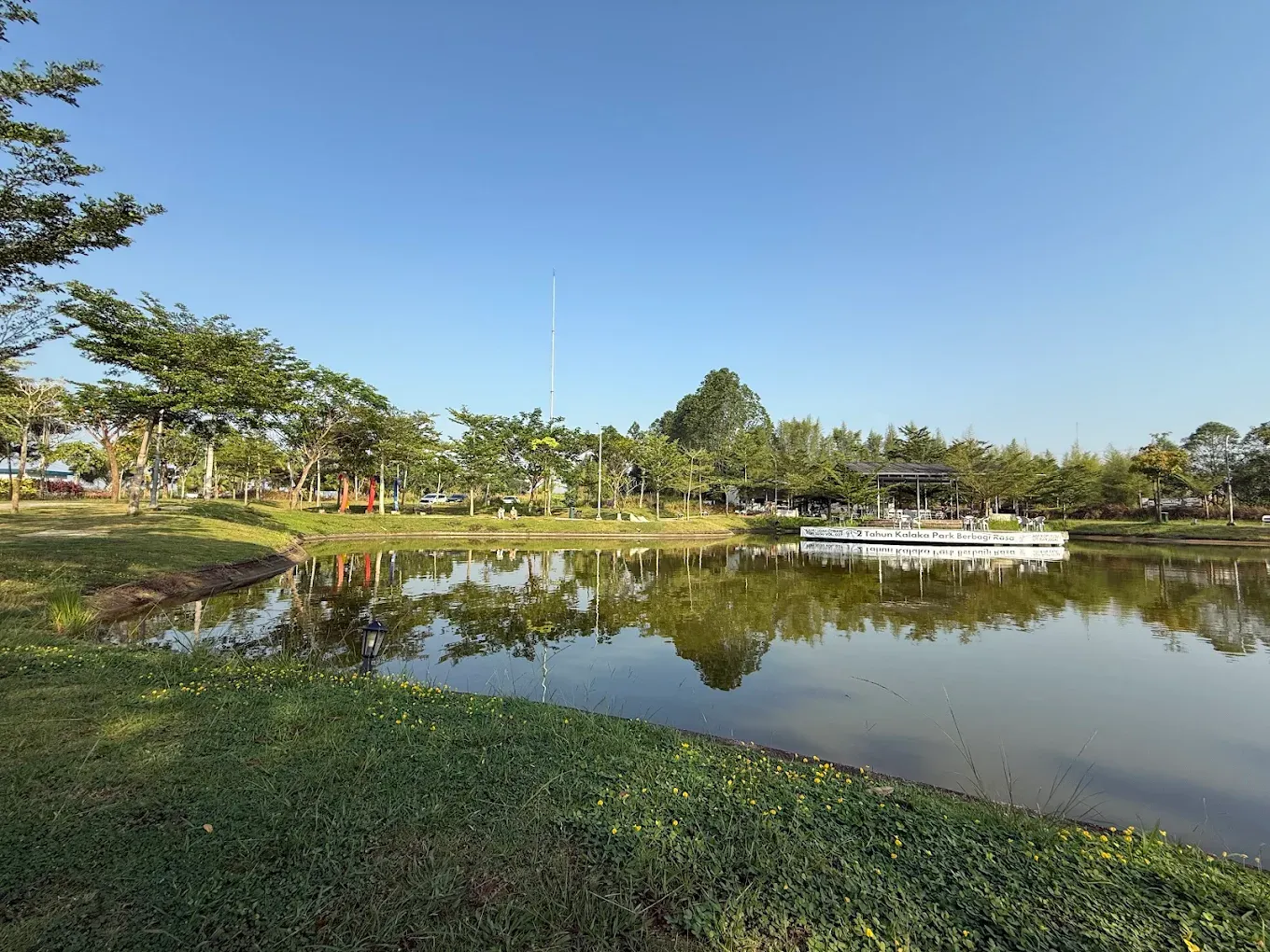 cafe hits di cilegon, kalaka park.webp