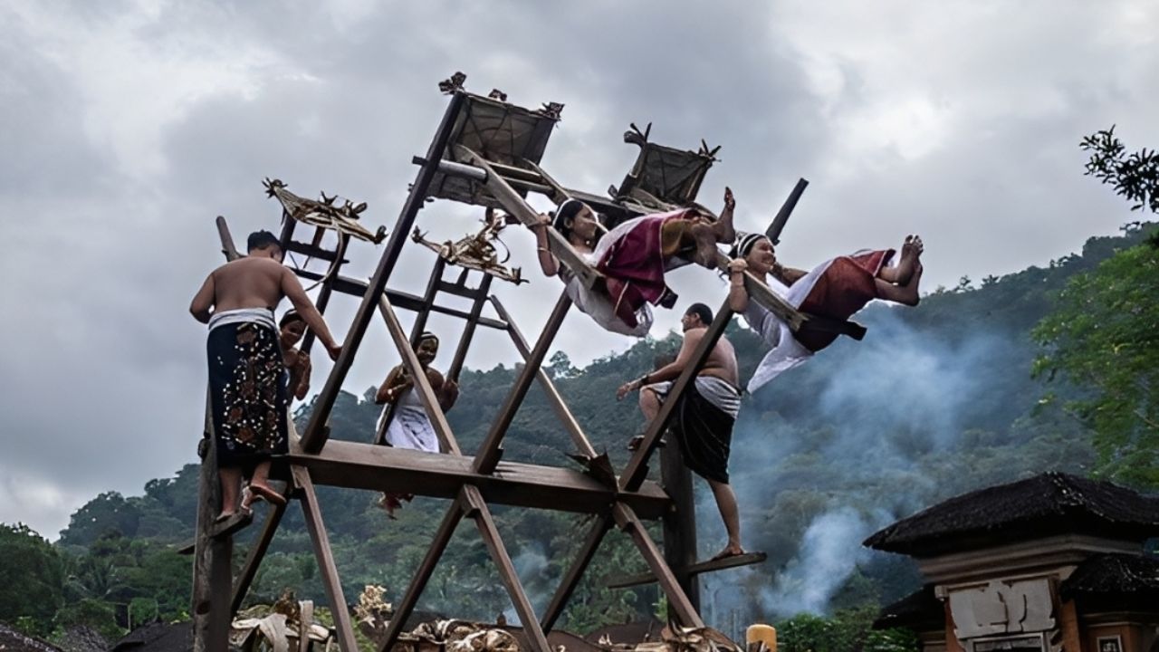 desa tenganan bali.jpg