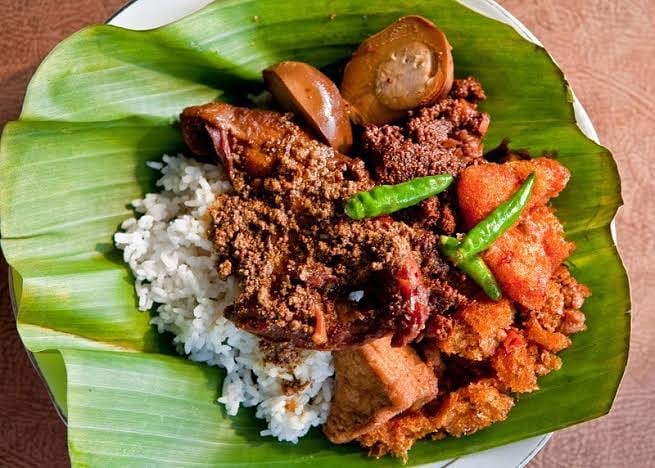 gudeg ayu solo.jpg