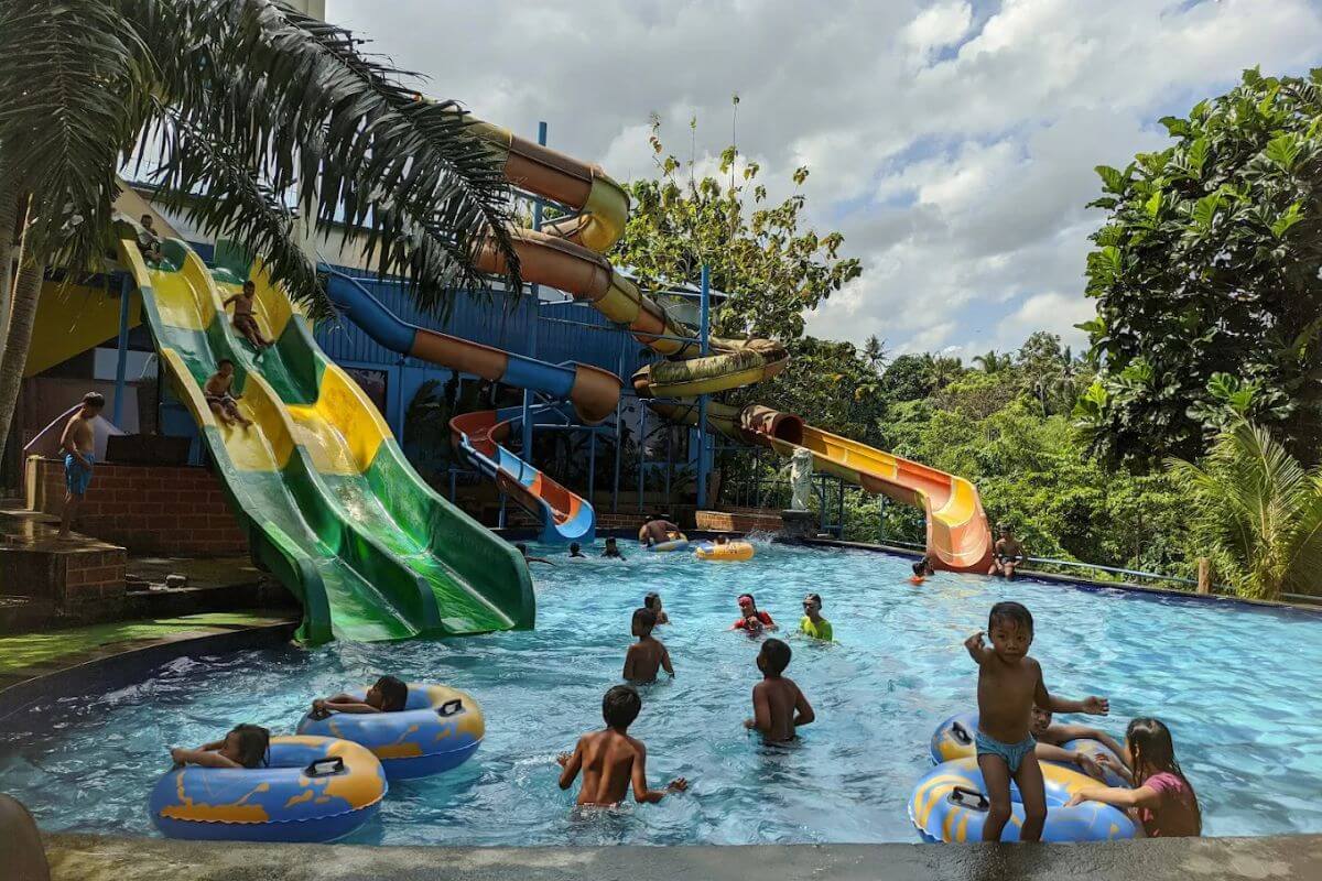 harga tiket masuk gumuh sari rekreasi