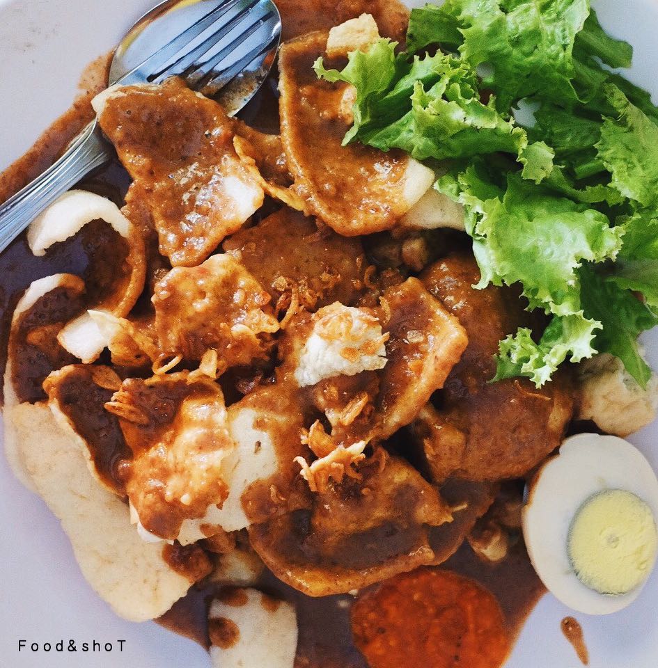 kuliner dekat bandara juanda, gado gado arjuna.jpg