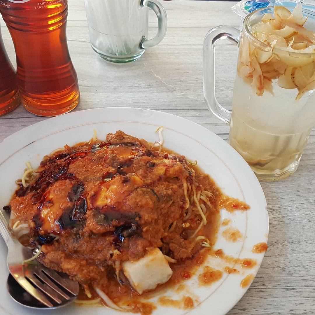 kuliner di bogor yang murah dan enak, toge goreng mang gebro.jpg