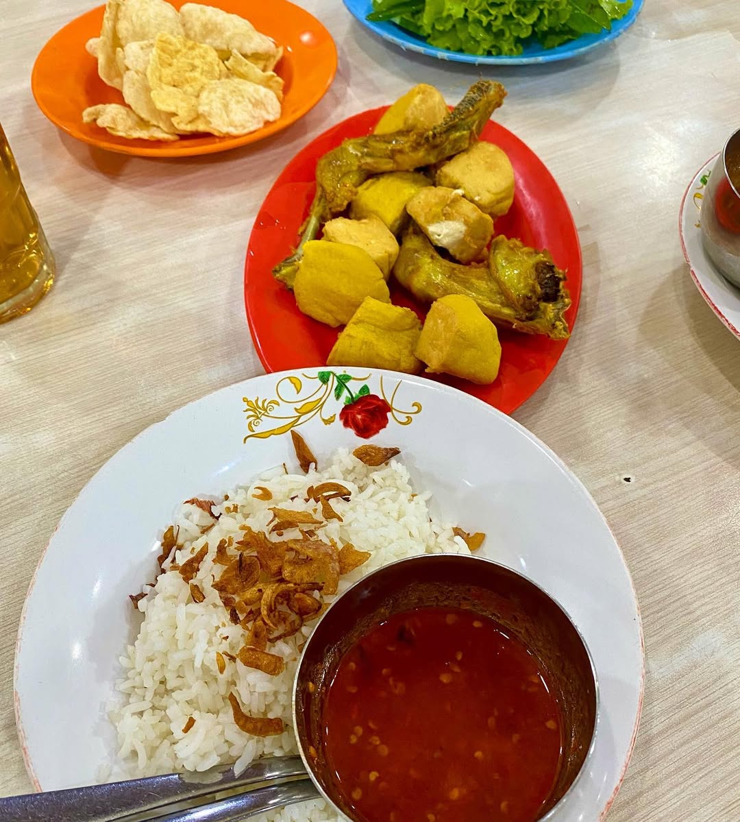 kuliner malam bandar lampung, nasi uduk toha.jpg