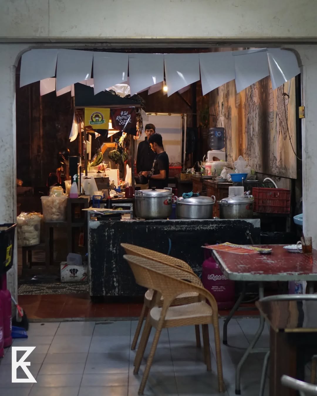 kuliner malam magelang, angkringan mas didot.jpg