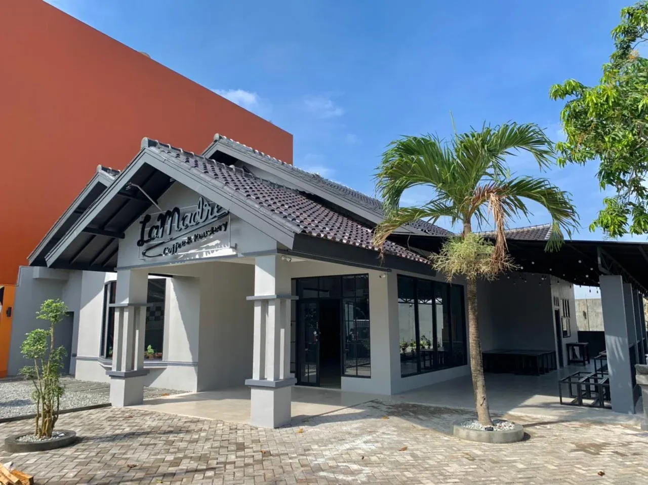 la madre coffee & roastery.webp