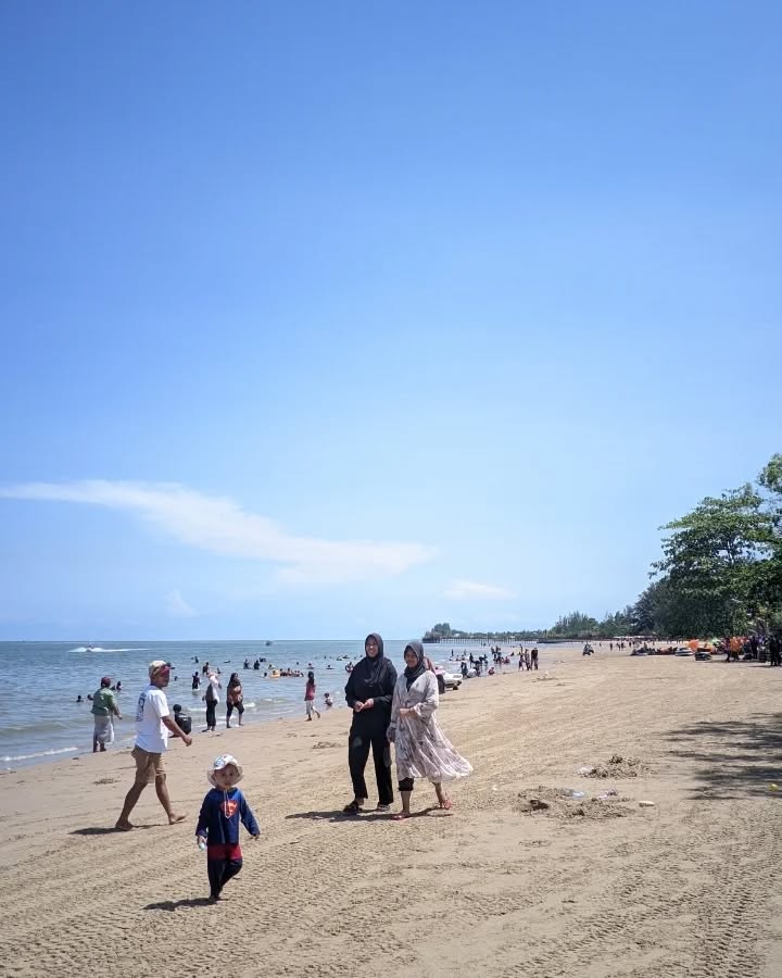 pantai manggar balikpapan.jpg