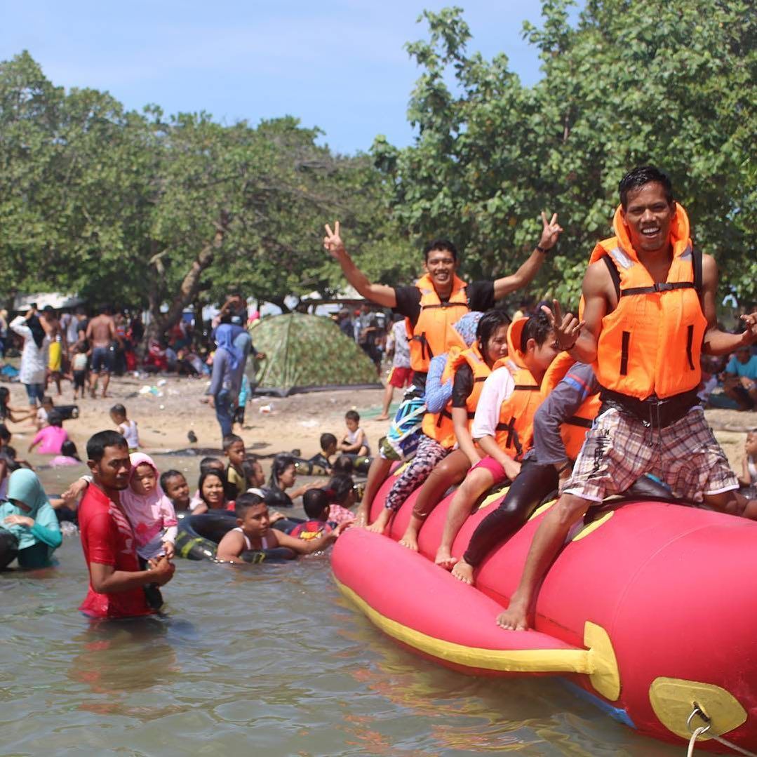 pantai melayu barelang.jpg