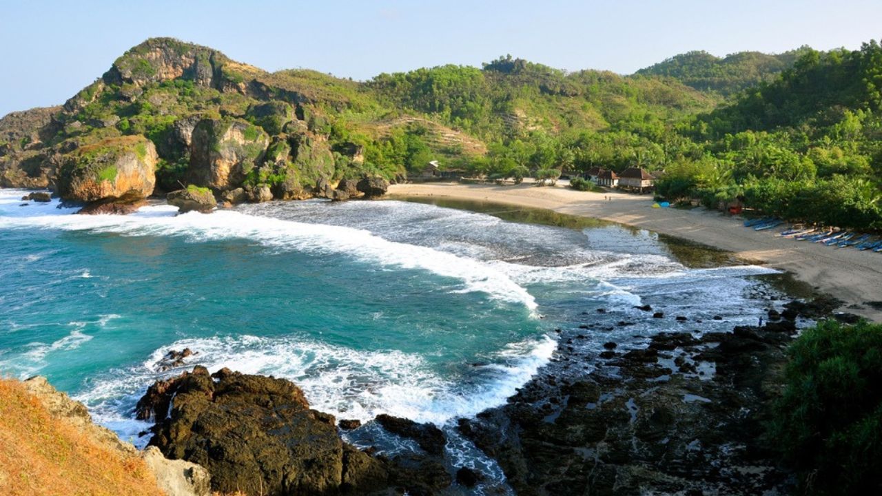 pantai siung gunung kidul.jpg