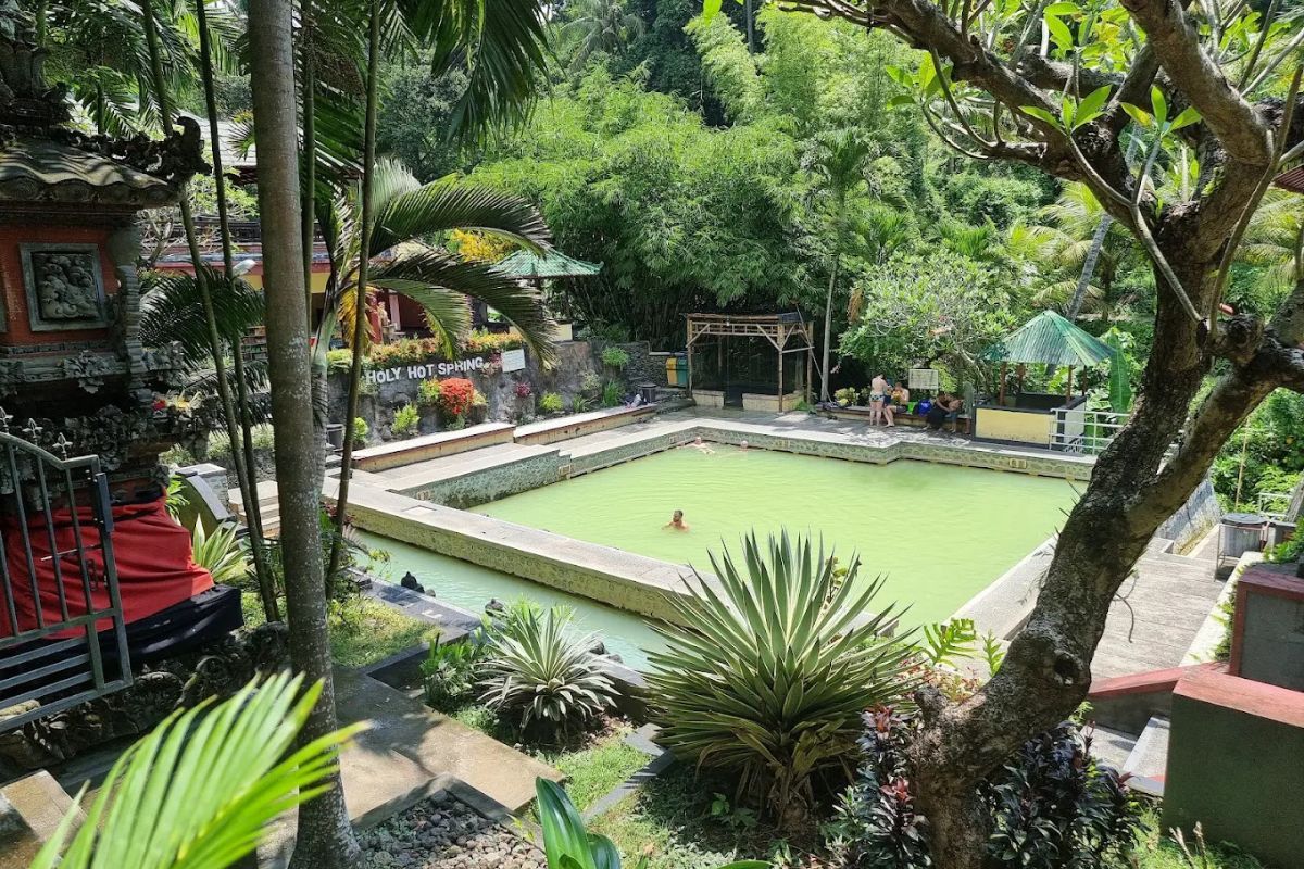 pemandian air panas banjar