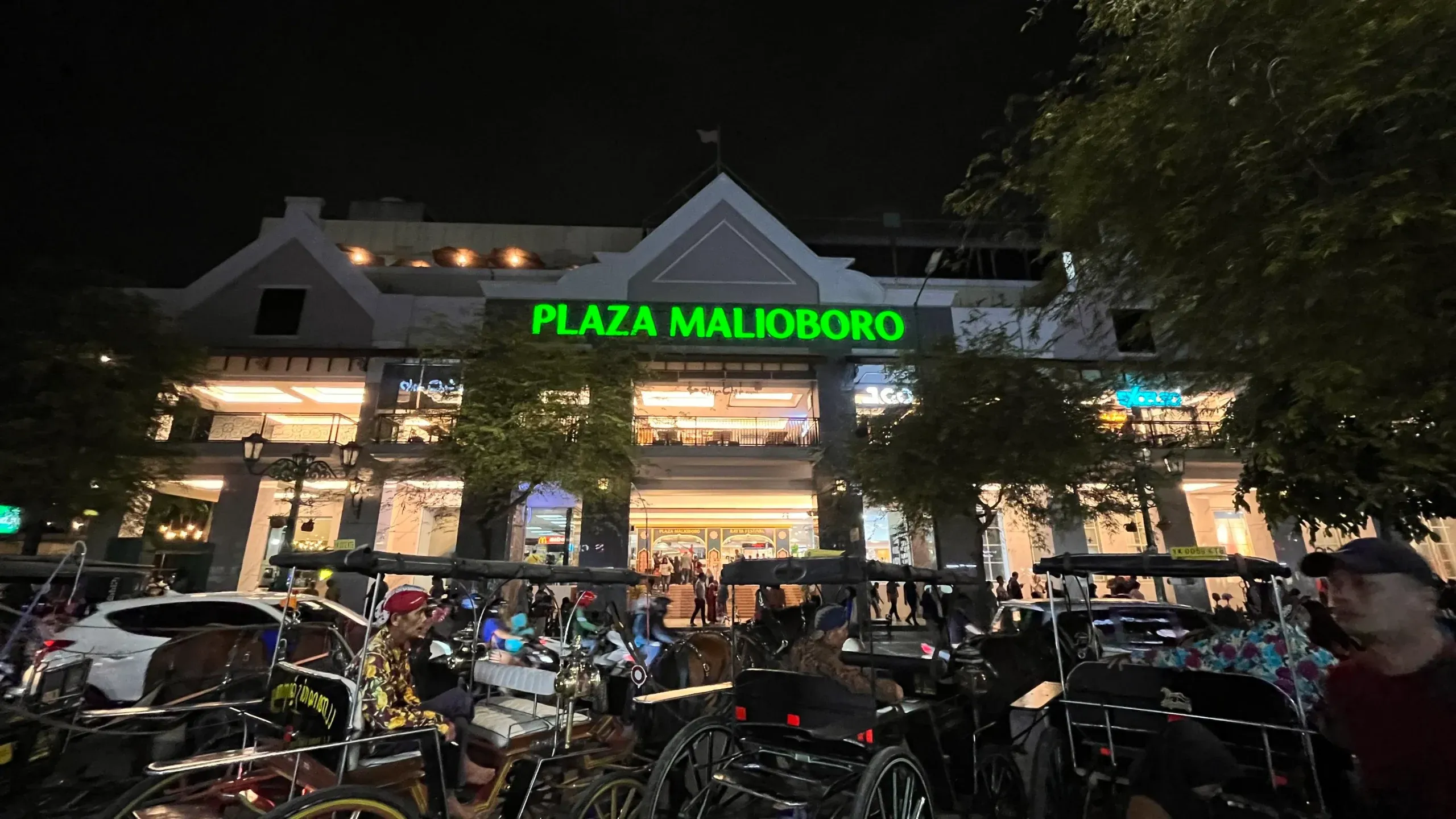 plaza malioboro 2.webp